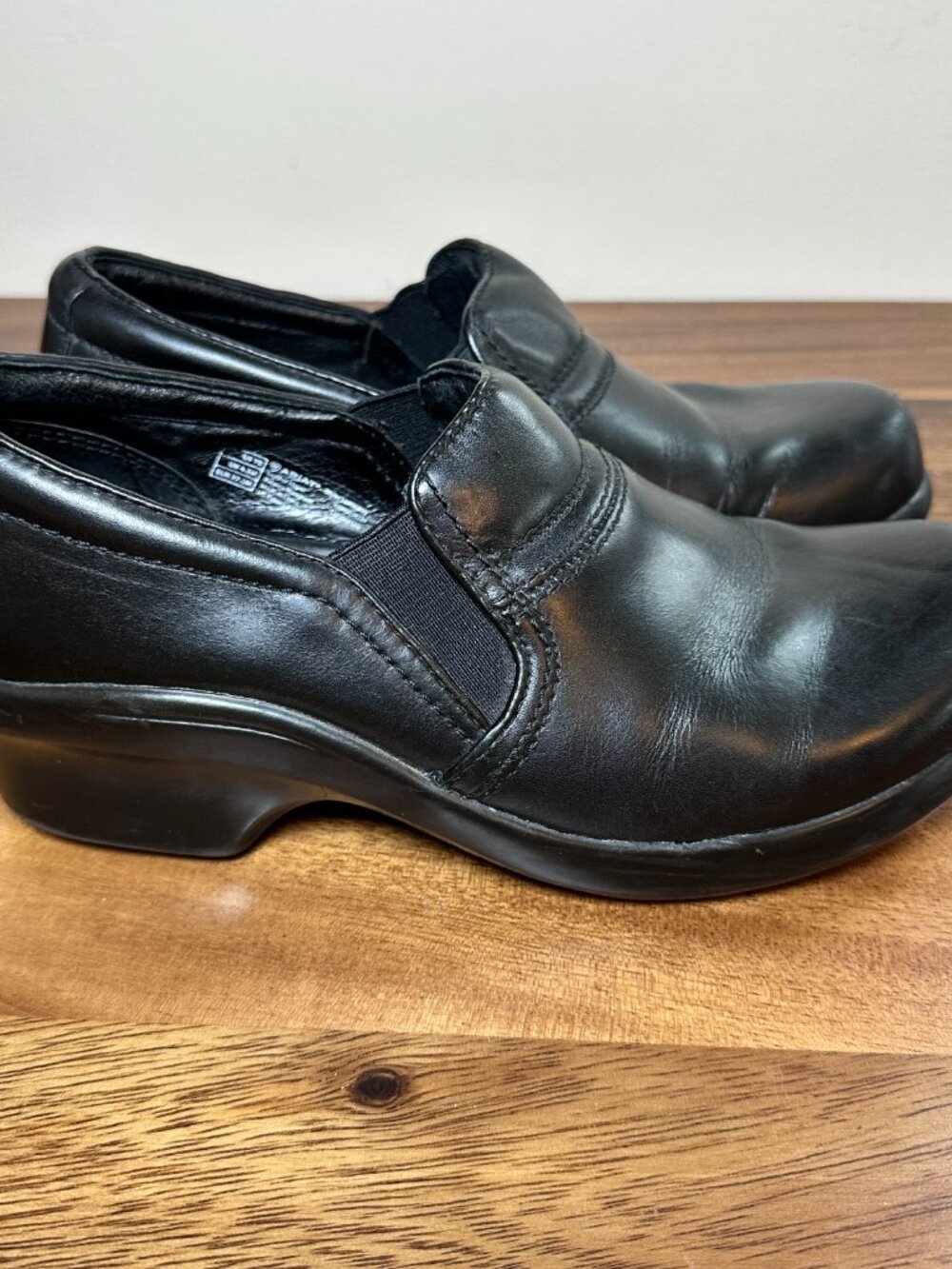 ARIAT Clogs Women's Black Leather Slip On Size 7B Sutter 10006805 Round Toe - Picture 8 of 9